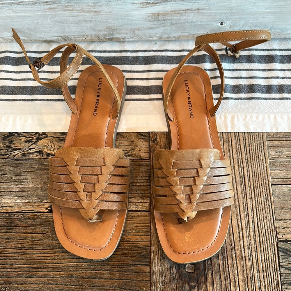 Lucky brand leather sandals